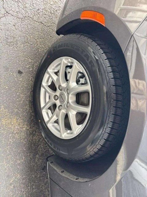 Used 2023 Chrysler Pacifica Touring-L image 15