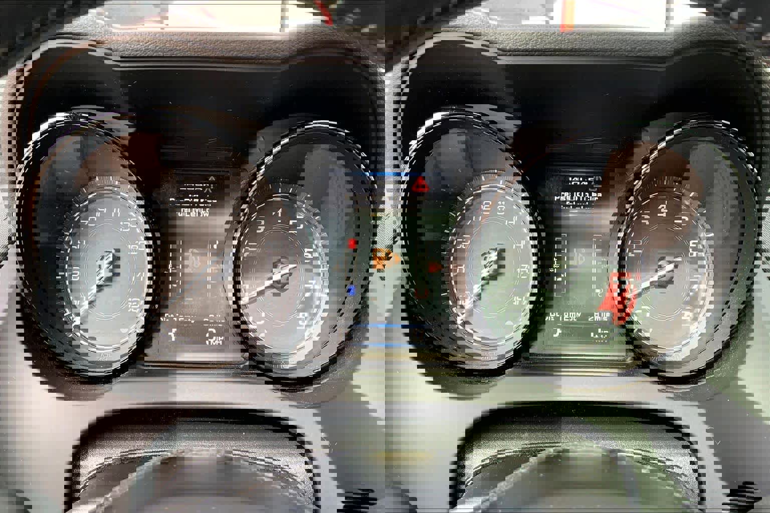 Used 2015 Jaguar F-TYPE S image 23