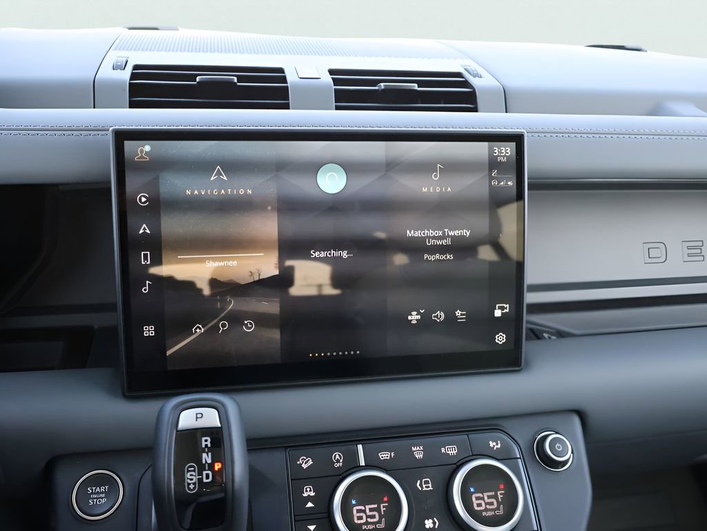 Certified 2025 Land Rover Defender 110 X-Dynamic SE image 22