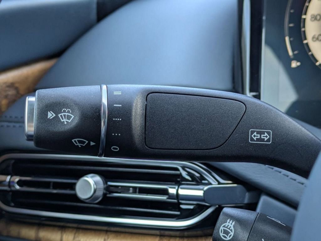 New 2026 Aston Martin DB12 Convertible image 24