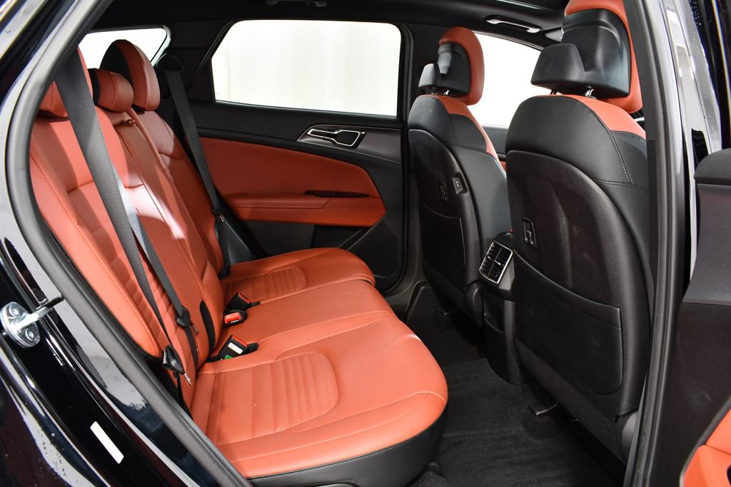 Used 2023 Kia Sportage SX image 19