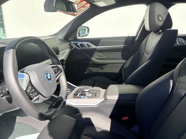 Used 2025 BMW i4 xDrive40i w/ Premium Package image 11