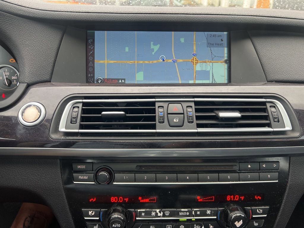 Used 2011 BMW 750Li image 12