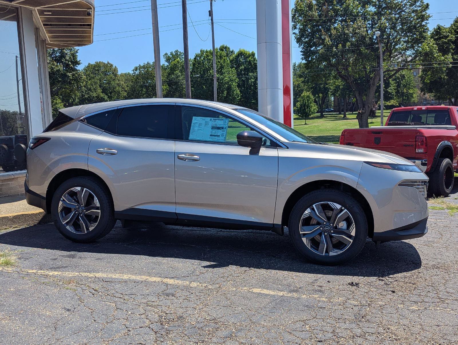 New 2026 Nissan Murano SL w/ Comfort Package AWD/4WD image 13