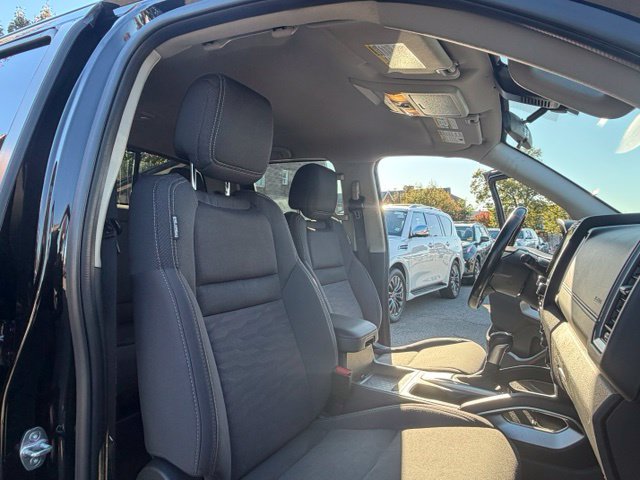 Used 2023 Nissan Frontier SV w/ SV Convenience Package AWD/4WD image 33