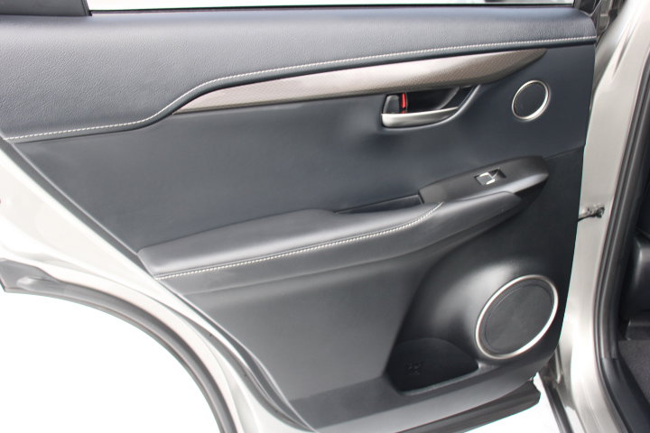 Used 2019 Lexus NX 300h AWD image 13