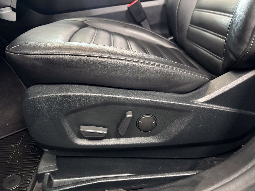 Used 2020 Ford Edge SEL AWD/4WD image 26