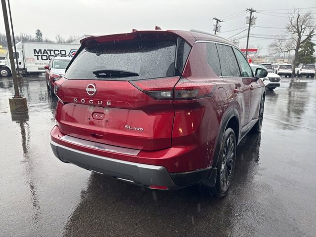 Used 2025 Nissan Rogue SL w/ Tech Package AWD/4WD image 2