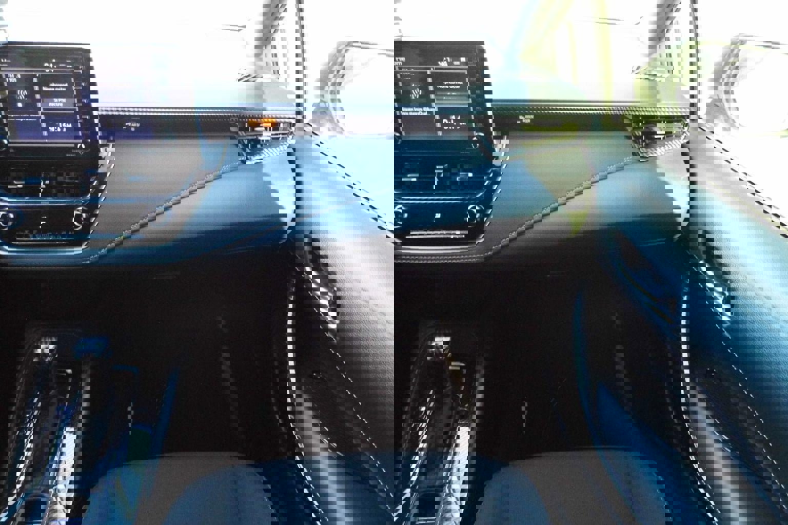 Used 2020 Toyota Corolla SE image 21