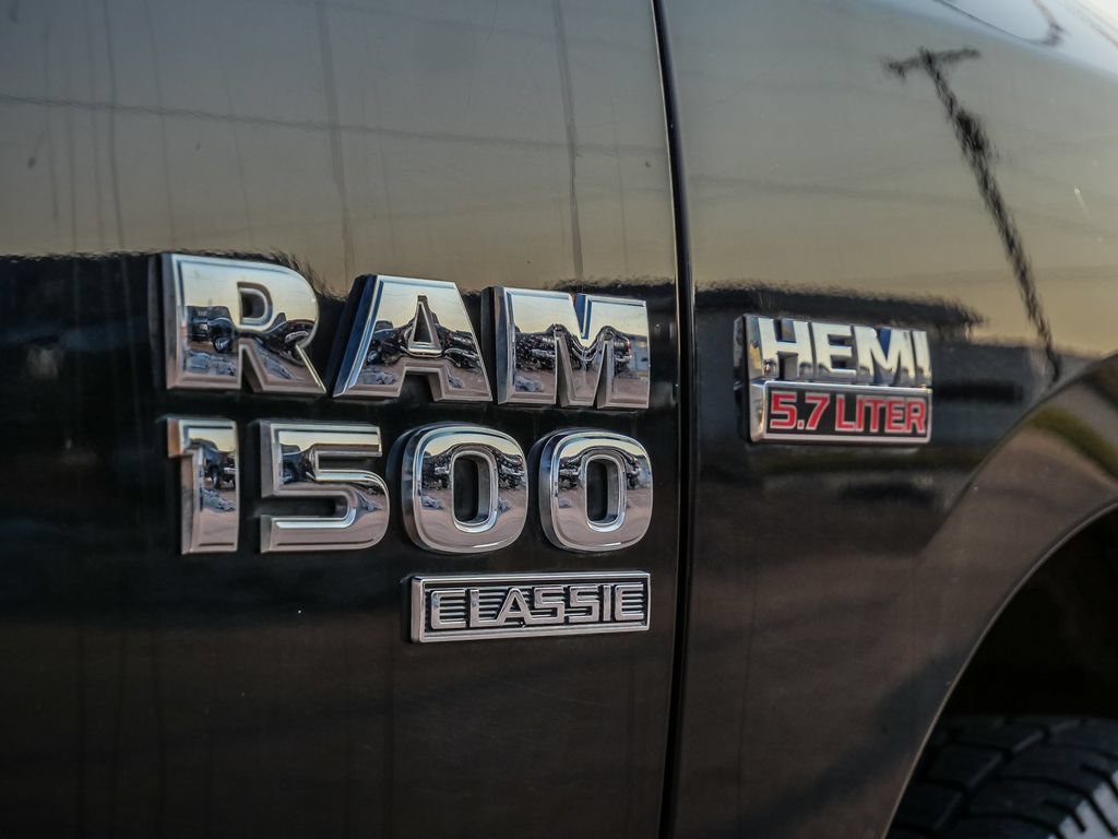 Used 2019 RAM 1500 Classic SLT RWD image 10