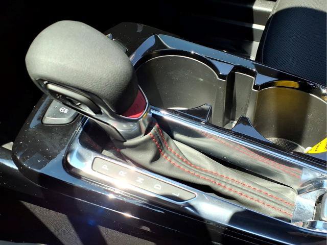 Used 2024 Chevrolet Trax RS w/ Sunroof Package FWD image 15