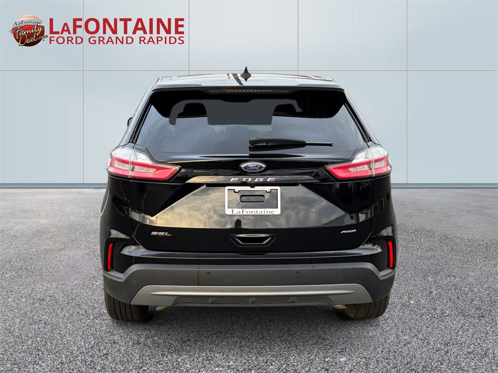 Used 2023 Ford Edge SEL image 6