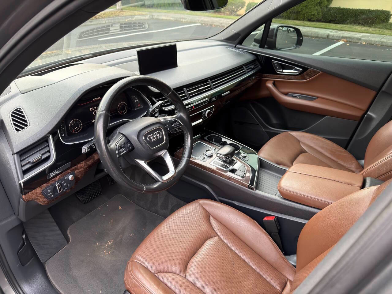 Used 2017 Audi Q7 3.0T Prestige w/ Prestige Package image 14