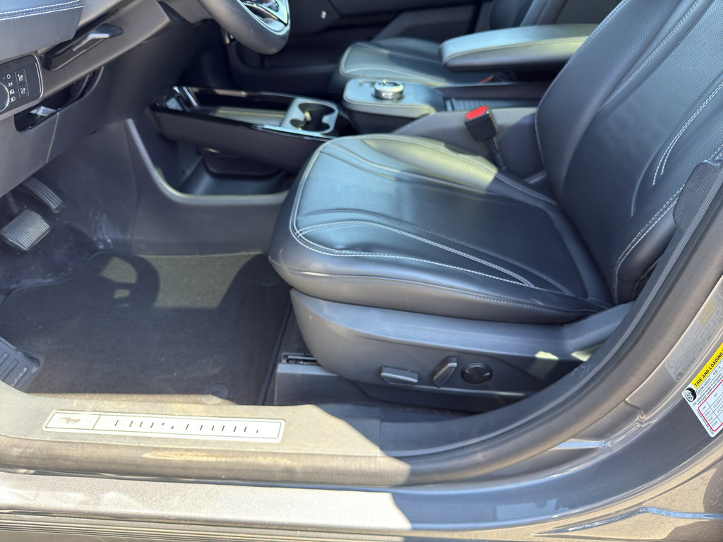 Used 2021 Ford Mustang Mach-E Premium image 12