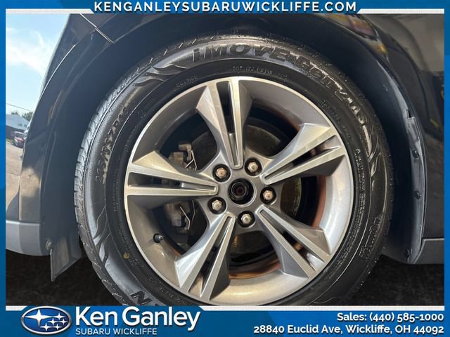 Used 2018 Ford Focus SE w/ SE Appearance Package FWD image 25