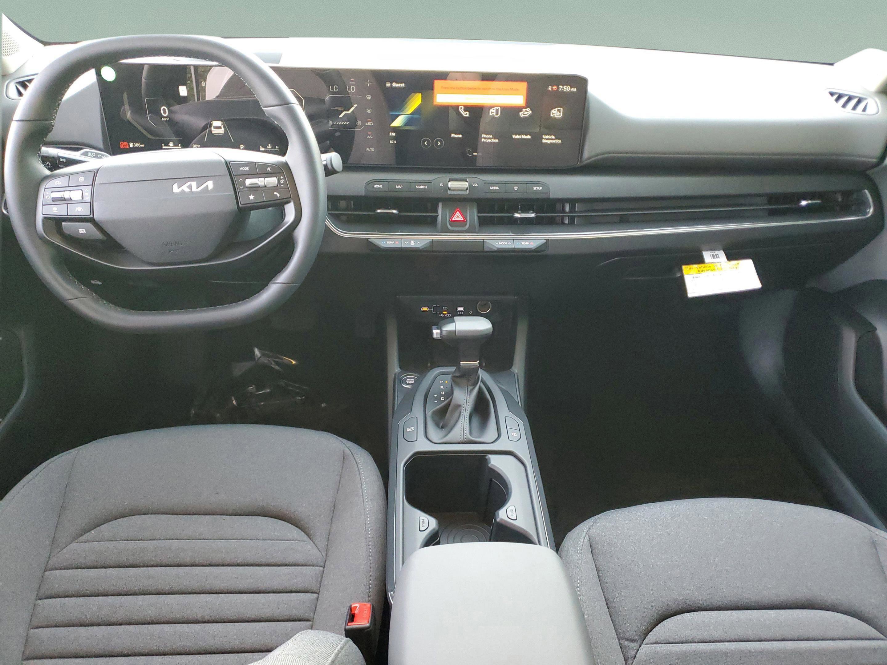 New 2025 Kia K4 EX image 25