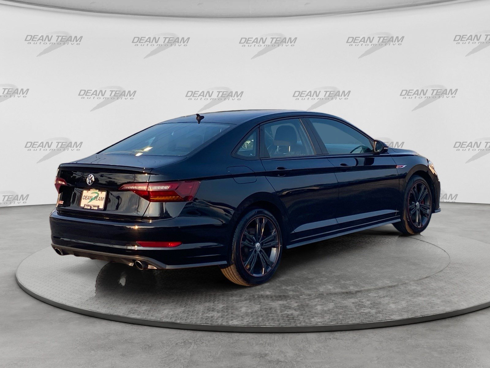 Used 2019 Volkswagen Jetta GLI FWD image 8