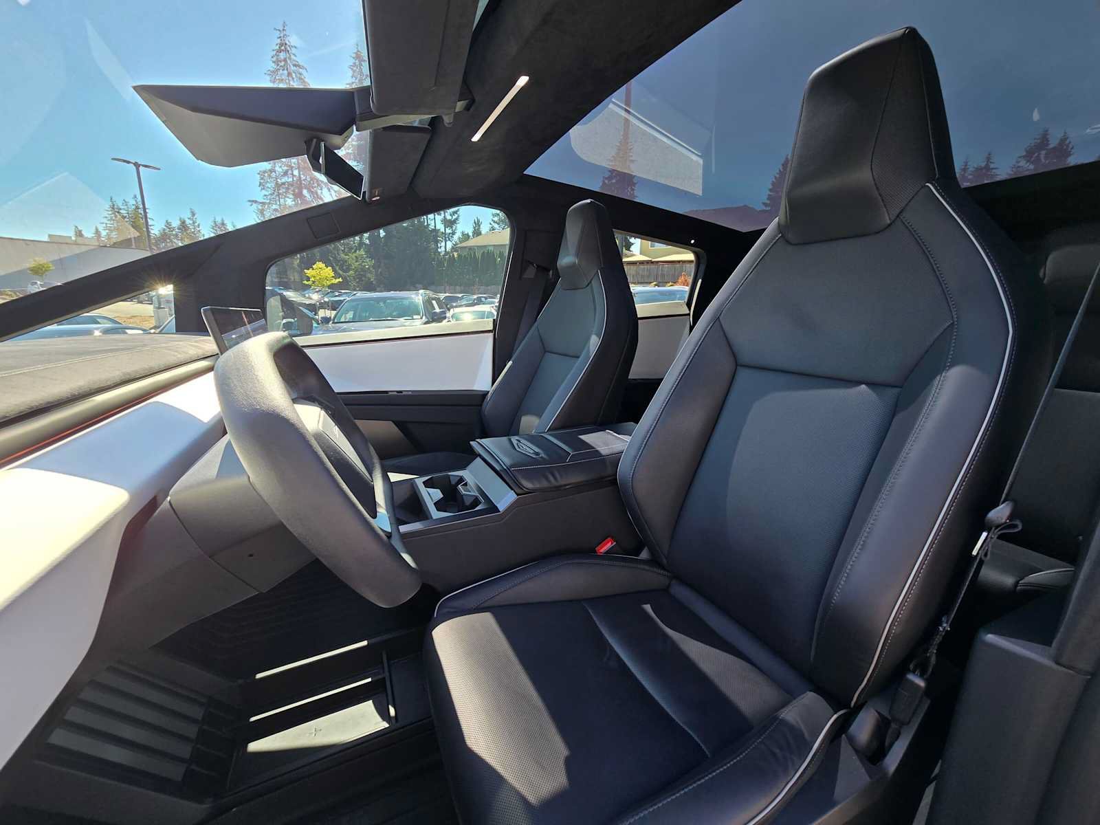 Used 2024 Tesla Cybertruck Cyberbeast AWD/4WD image 23