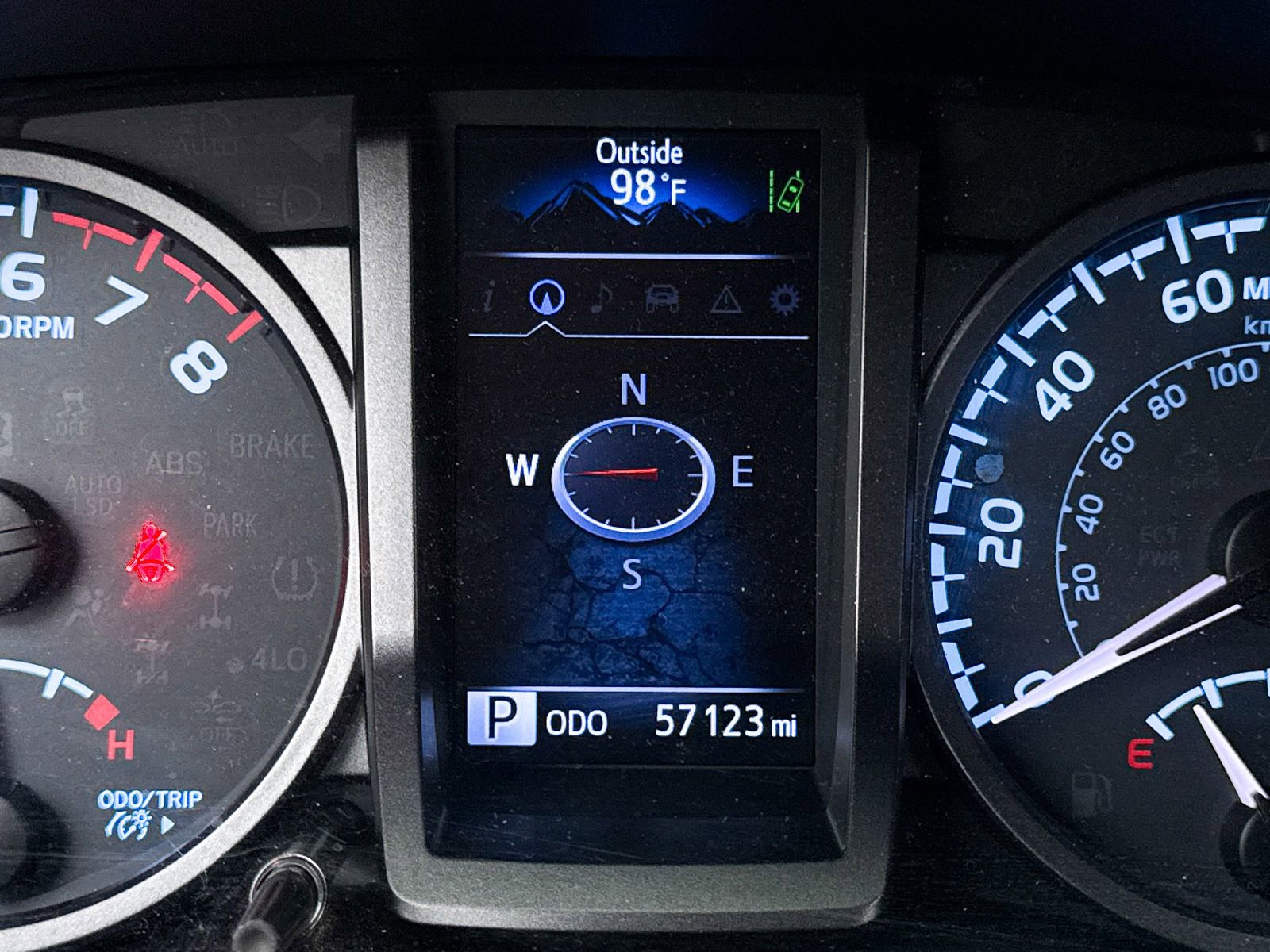 Used 2019 Toyota Tacoma TRD Off-Road w/ Technology Package AWD/4WD image 30