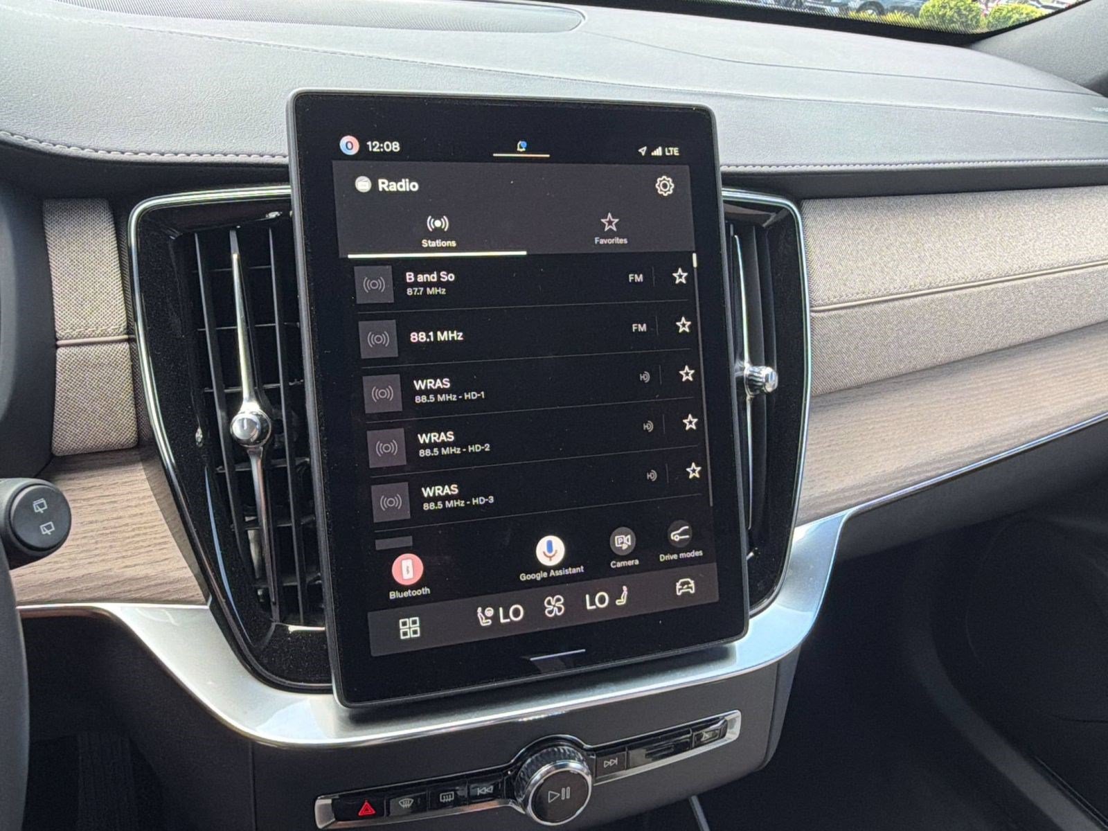 New 2026 Volvo XC90 B6 Plus w/ Protection Package Premier AWD/4WD image 20