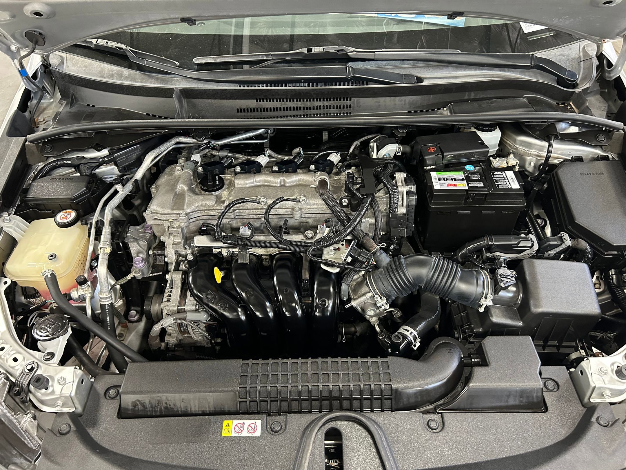 Used 2020 Toyota Corolla LE FWD image 31