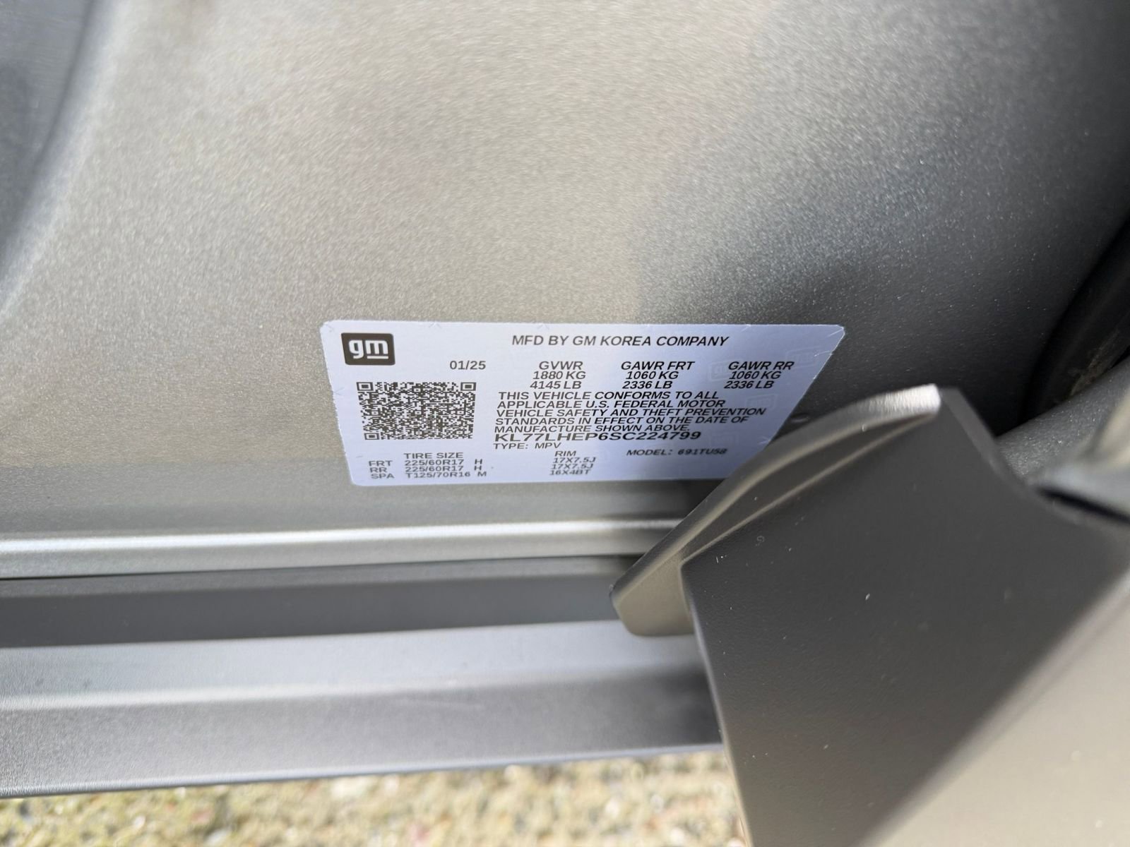 Used 2025 Chevrolet Trax LT image 30