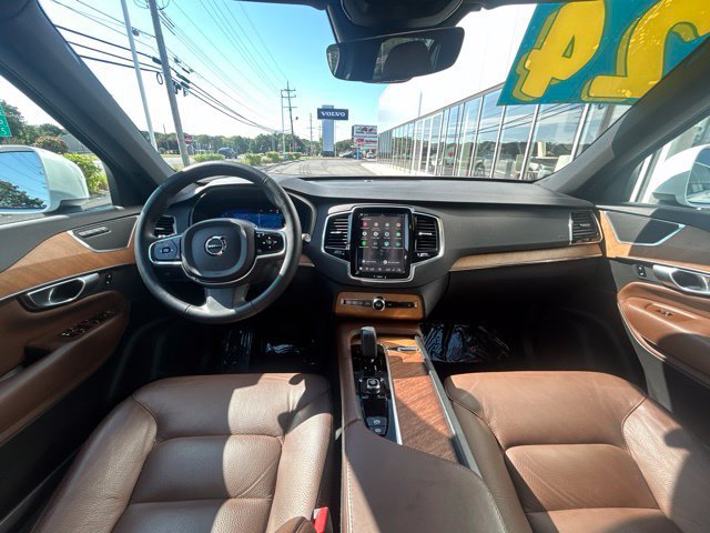 Certified 2024 Volvo XC90 B6 Plus AWD/4WD image 17