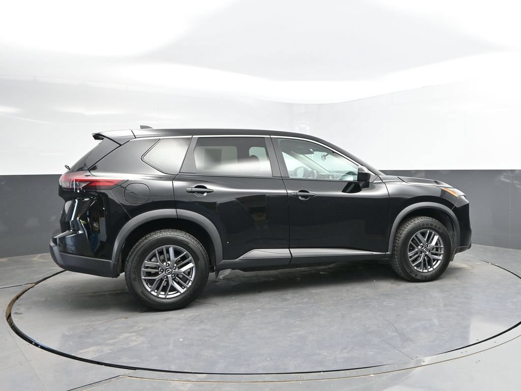 Used 2024 Nissan Rogue S AWD/4WD image 10