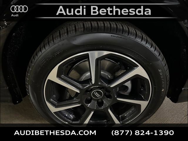 New 2025 Audi Q3 2.0T Premium Plus image 9