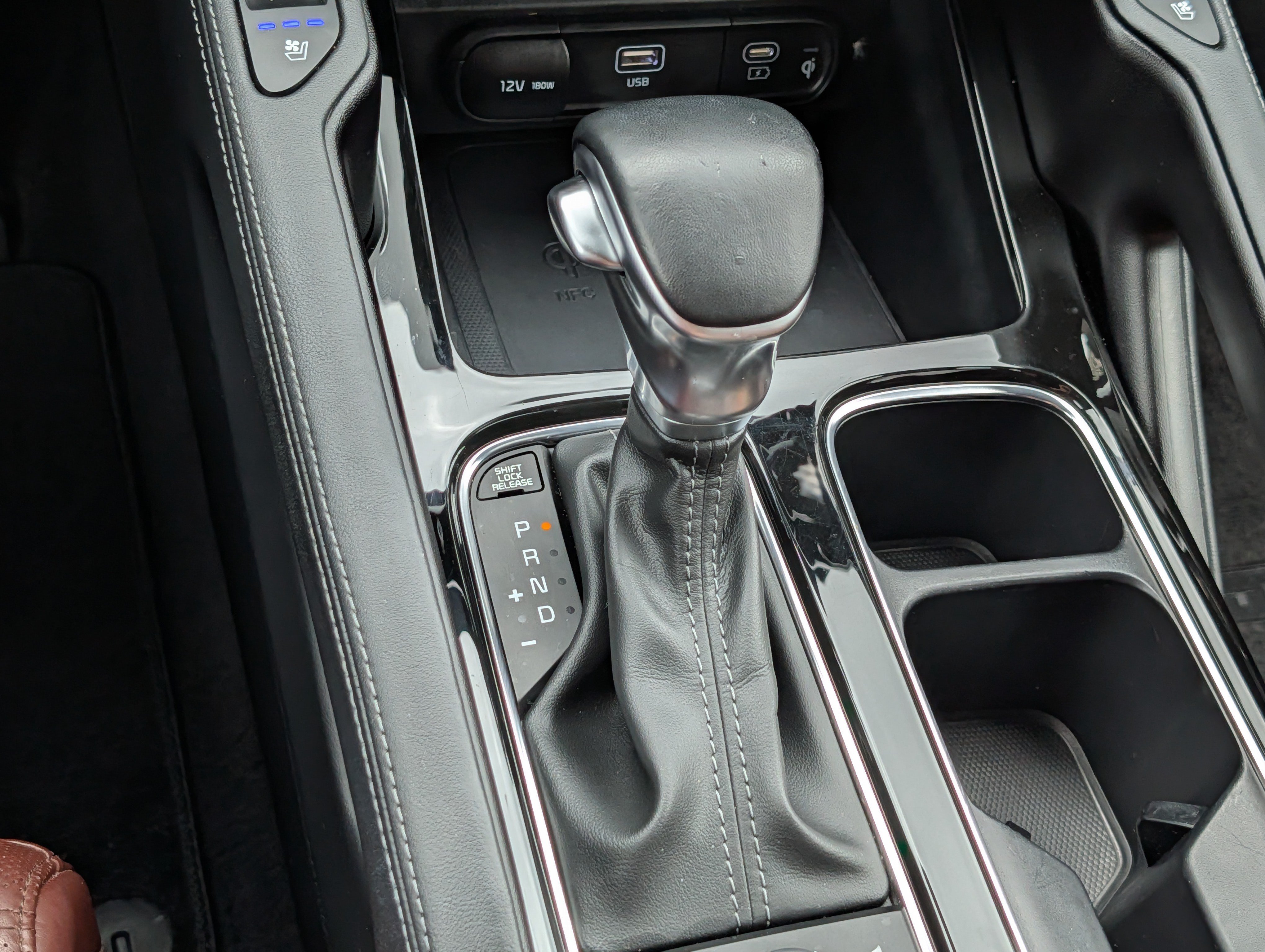 Certified 2024 Kia Telluride SX Prestige AWD/4WD image 24