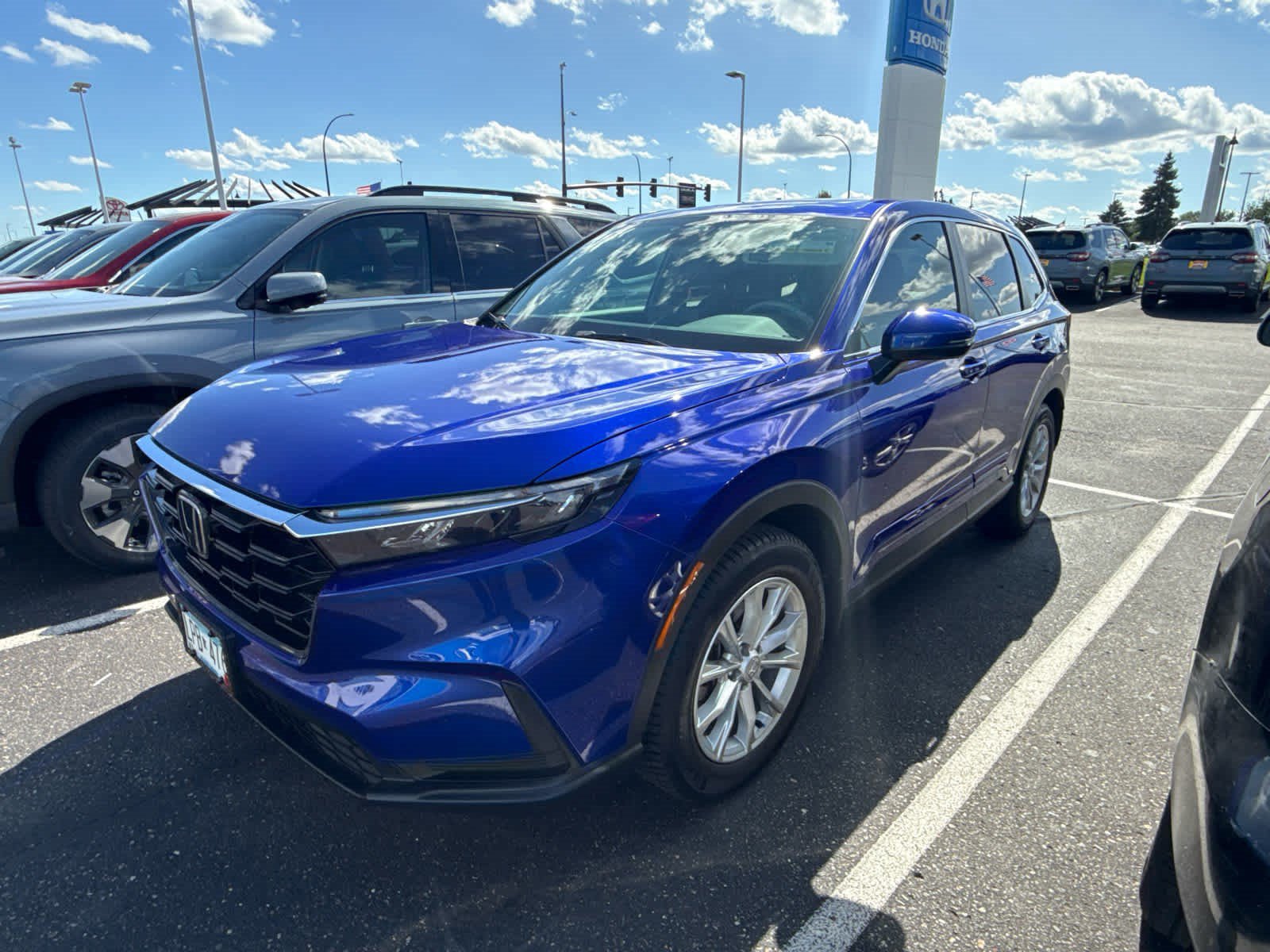 Used 2024 Honda CR-V EX image 2