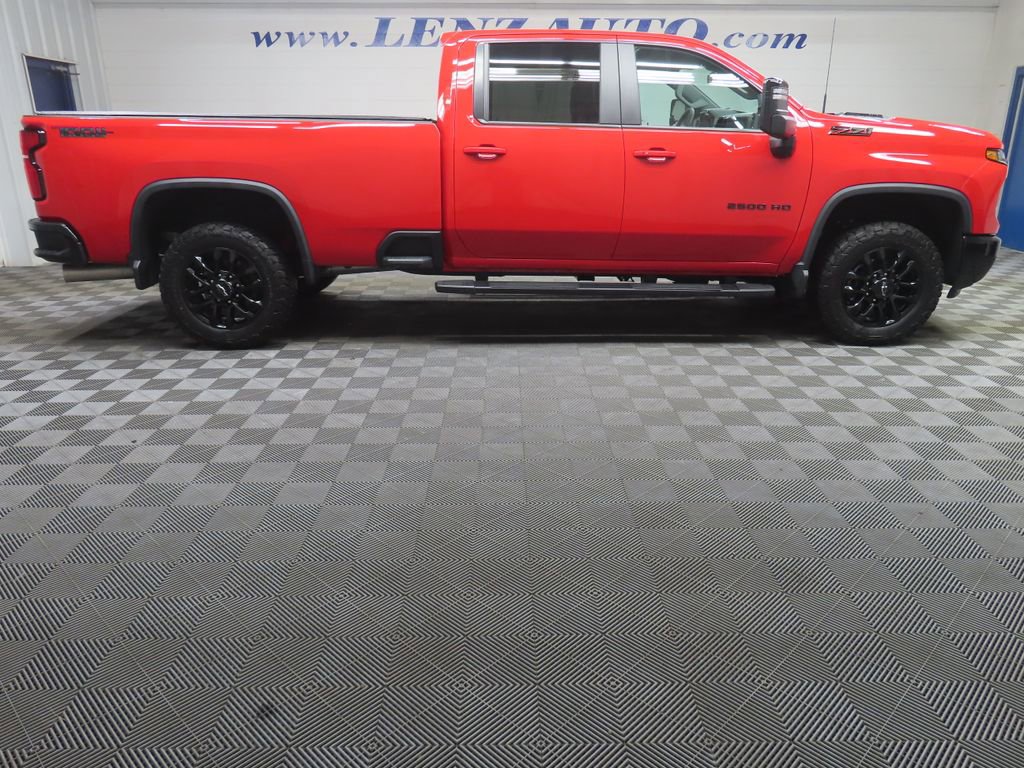 Used 2025 Chevrolet Silverado 2500 LT w/ Trail Boss Package AWD/4WD video 2