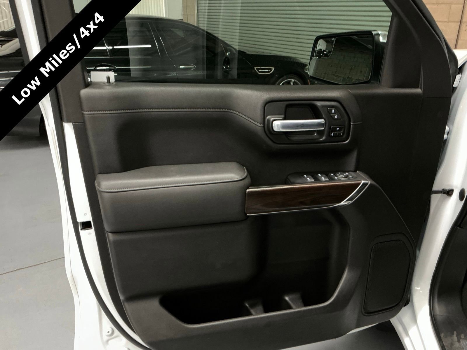 Used 2021 GMC Sierra 1500 SLT image 16