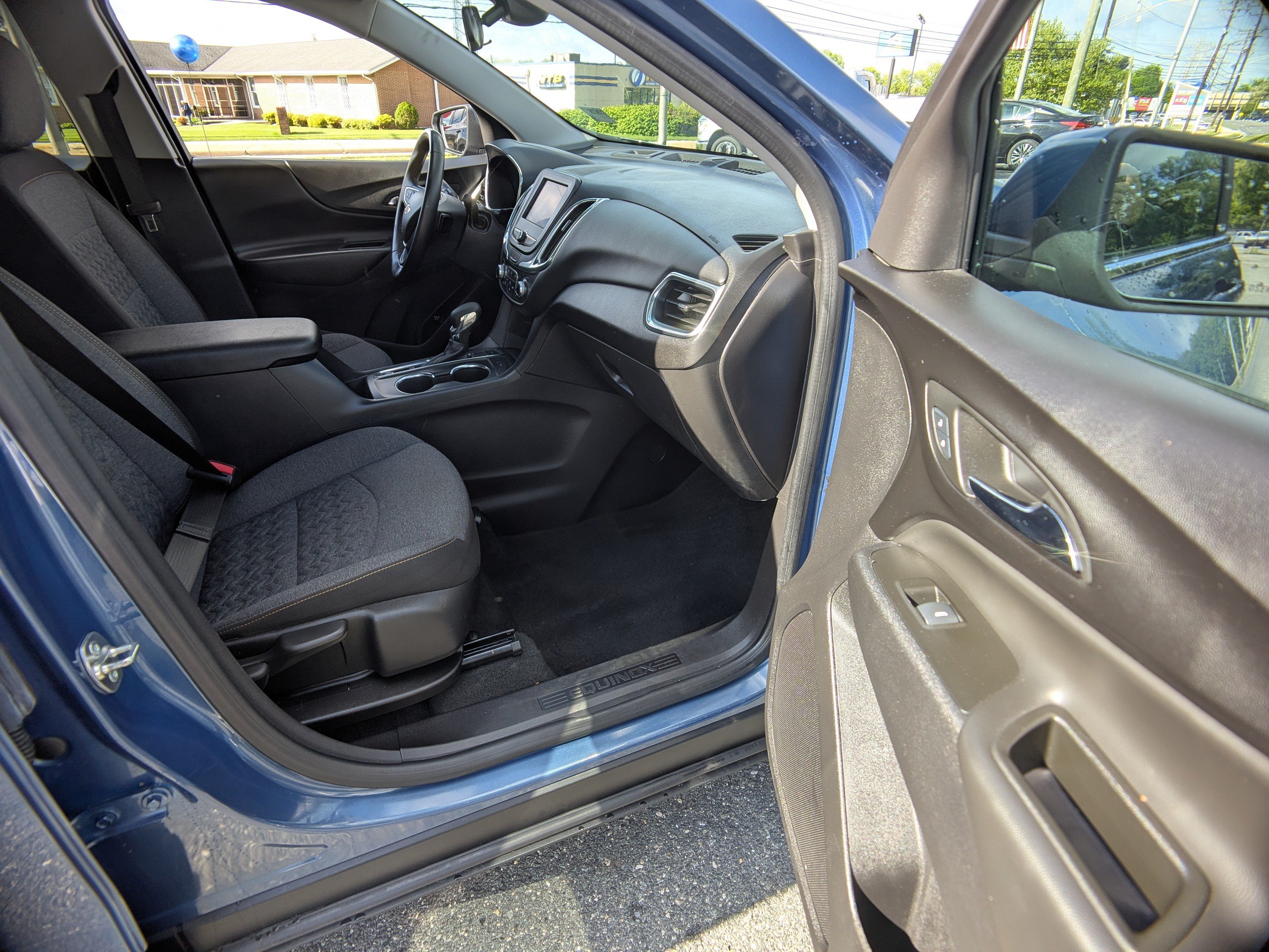 Used 2024 Chevrolet Equinox LT AWD/4WD image 12