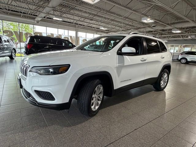 Used 2021 Jeep Cherokee Latitude FWD image 3