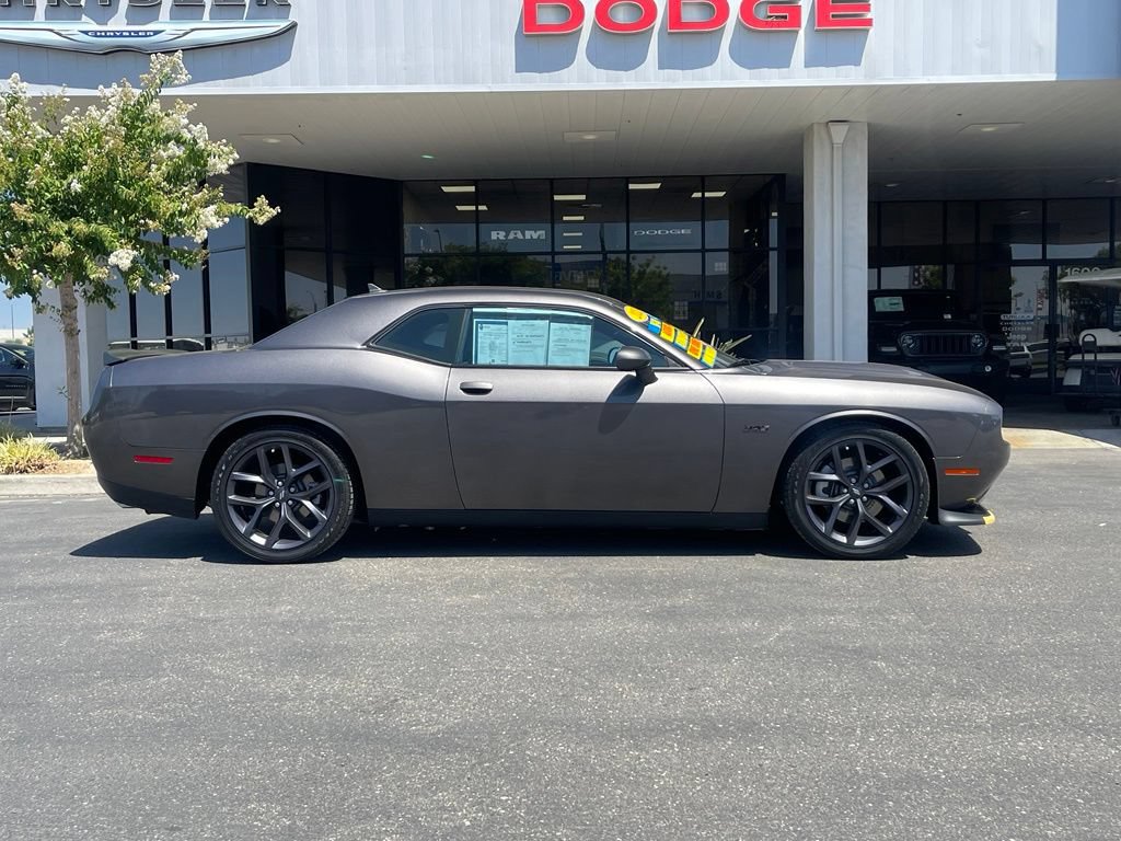 Used 2023 Dodge Challenger R/T w/ Blacktop Package RWD image 3