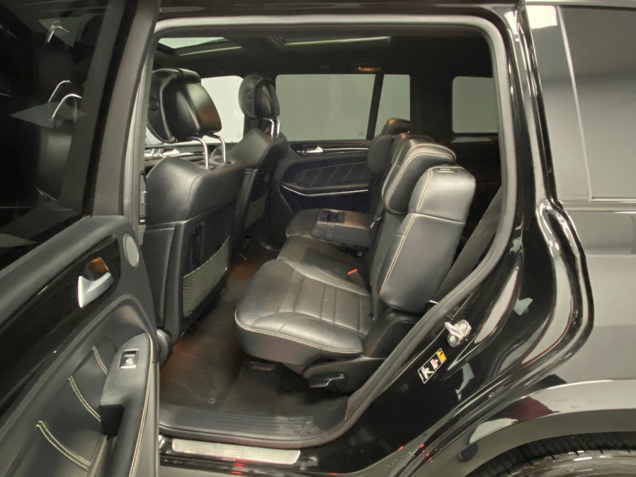 Used 2019 Mercedes-Benz GLS 63 AMG 4MATIC w/ AMG Night Styling Package image 38