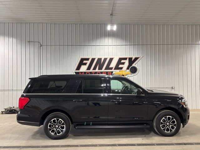 Used 2024 Ford Expedition Max XLT AWD/4WD image 2