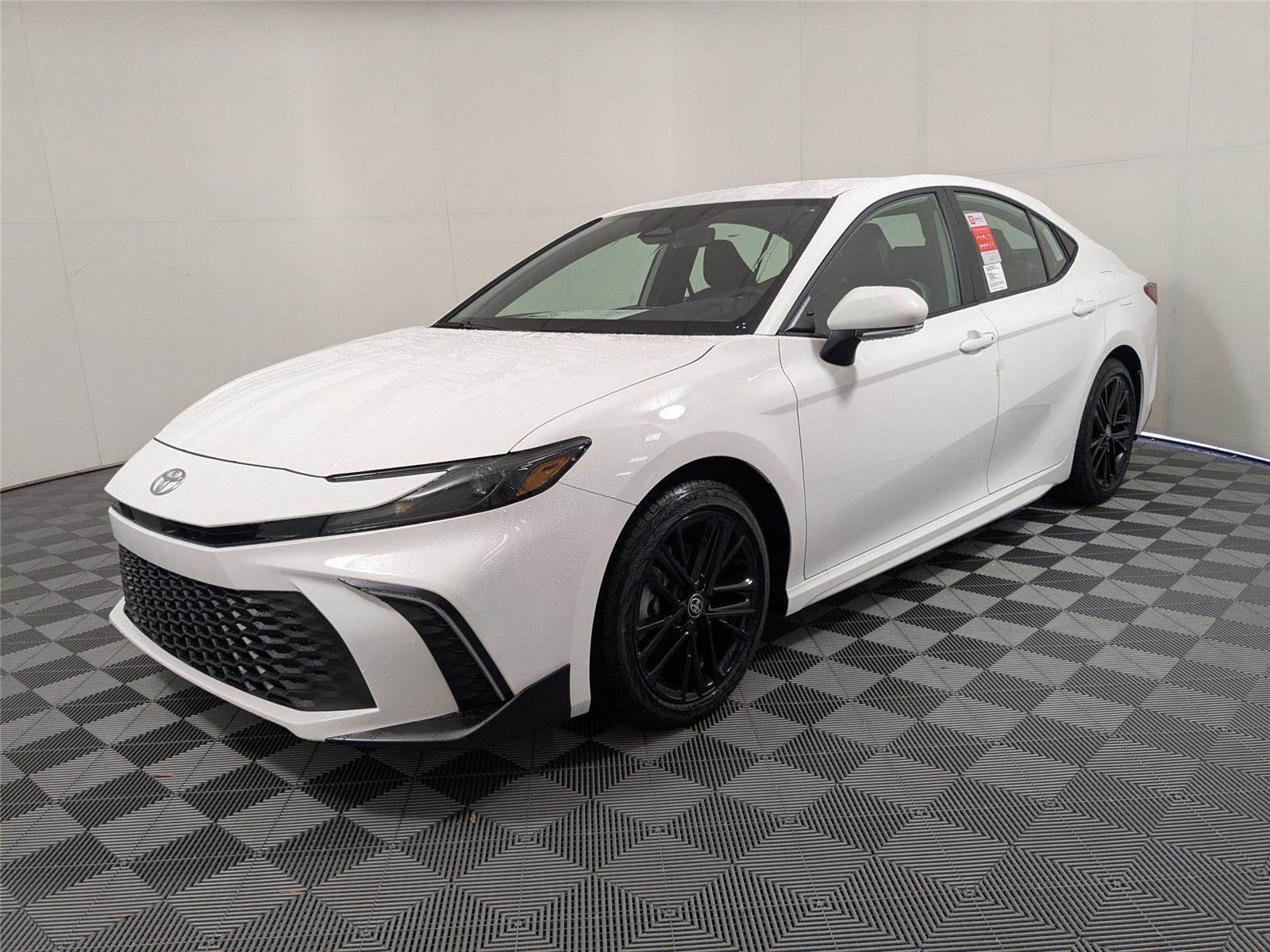 New 2026 Toyota Camry SE image 2