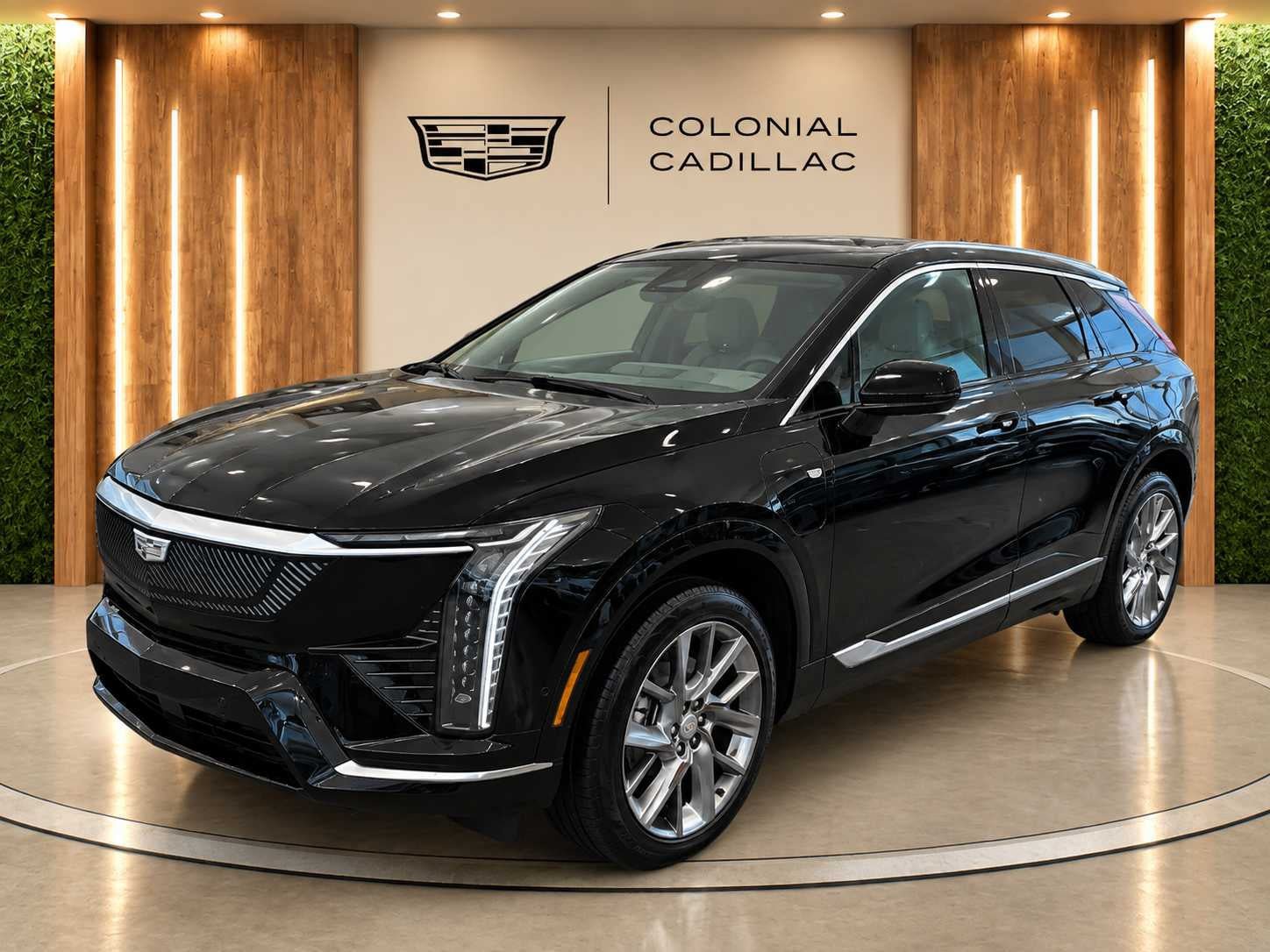 Certified 2025 Cadillac Optiq Luxury 1 AWD/4WD image 1