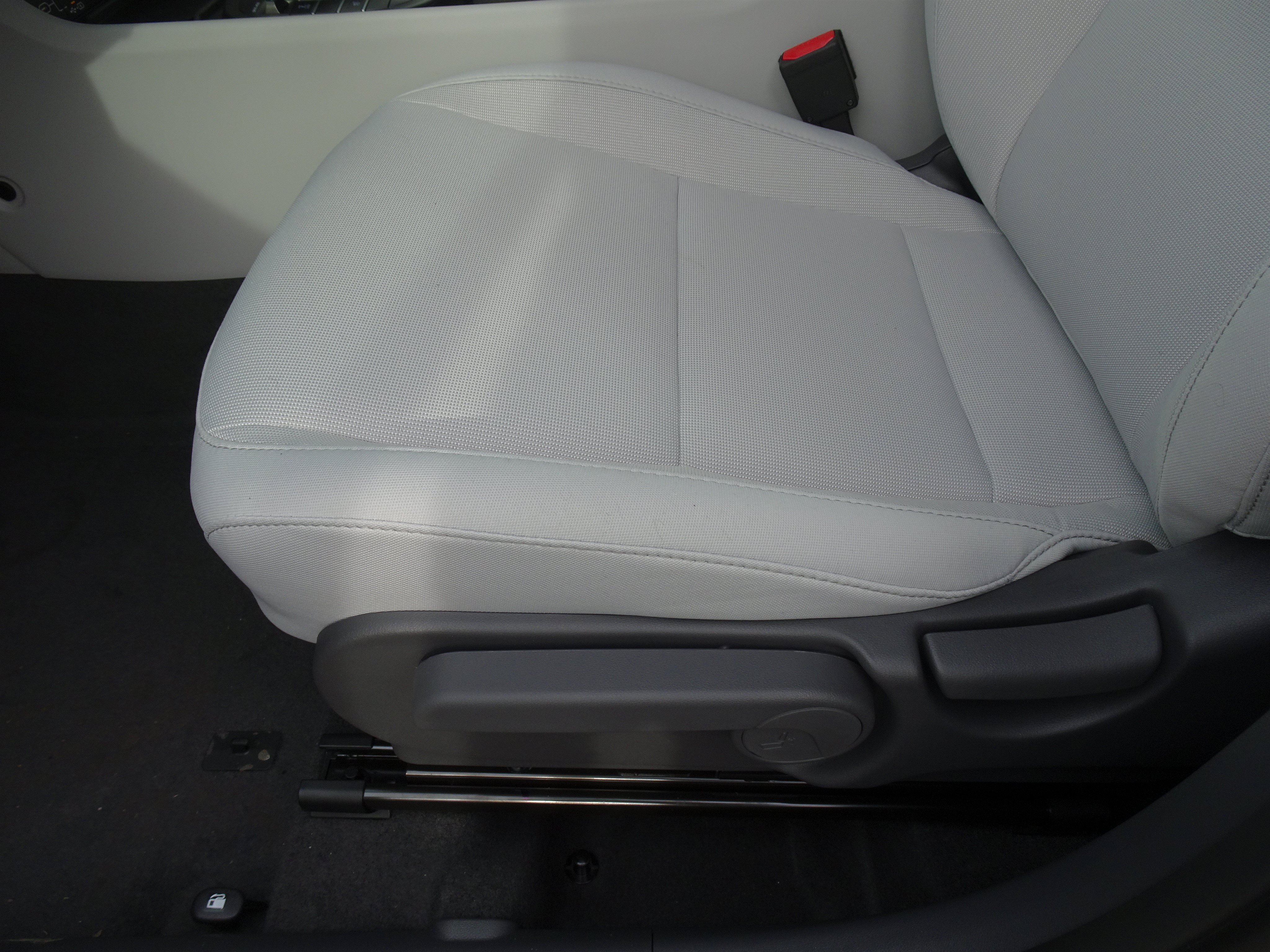 New 2026 Hyundai Kona SEL Sport AWD/4WD image 9
