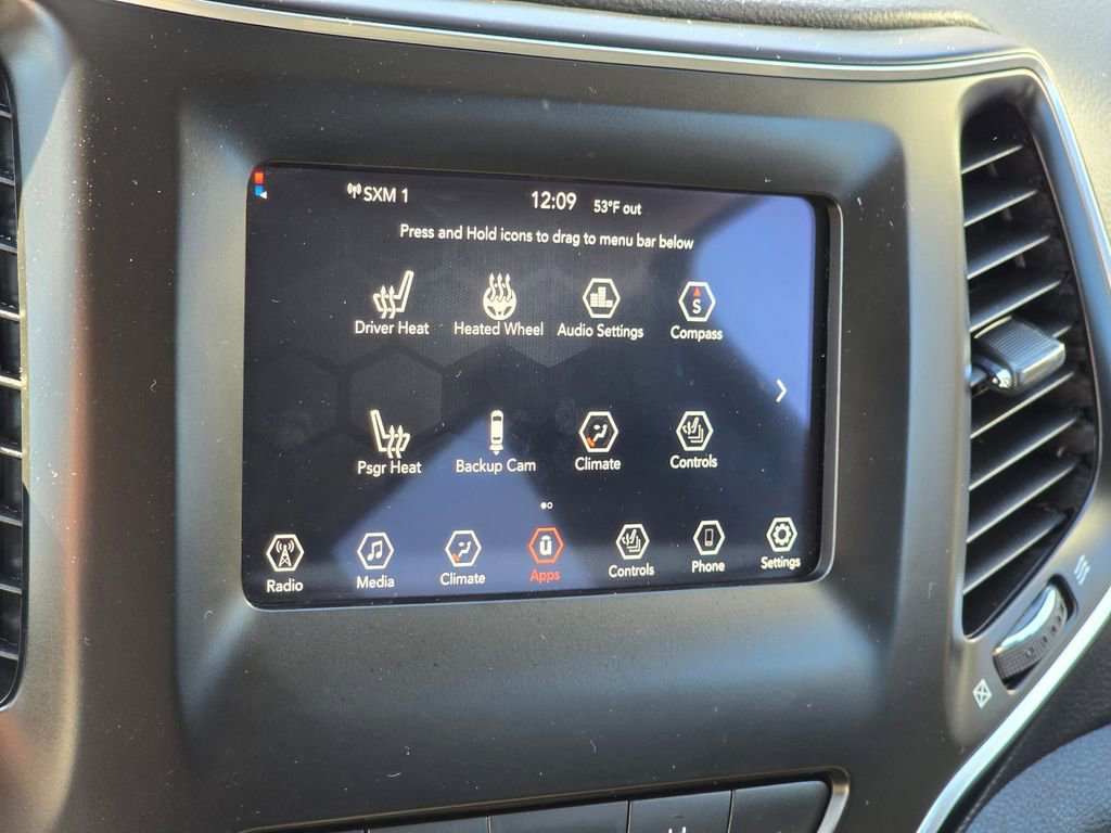 Used 2021 Jeep Cherokee Latitude Plus image 19