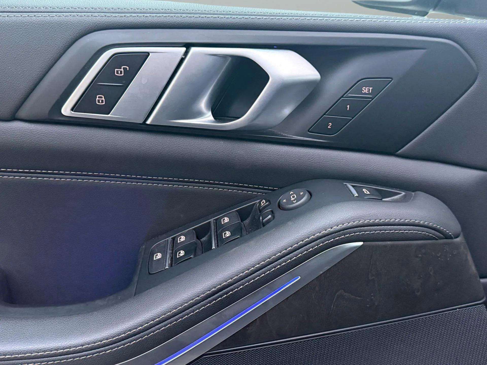 Used 2024 BMW X5 xDrive40i w/ M Sport Package image 26