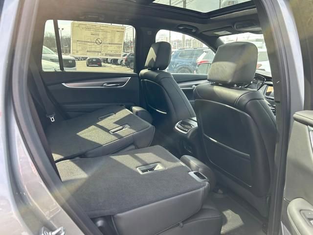 New 2025 Cadillac XT6 Luxury w/ LPO, Floor Liner Package image 24