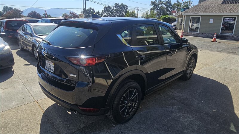 Used 2018 MAZDA CX-5 Sport FWD image 4