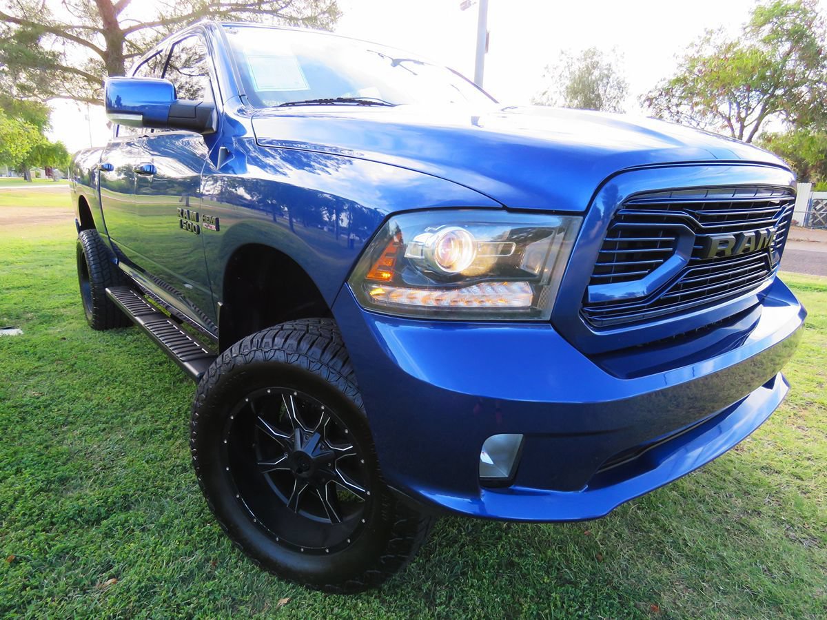 Used 2015 RAM 1500 Sport w/ Convenience Group AWD/4WD image 12