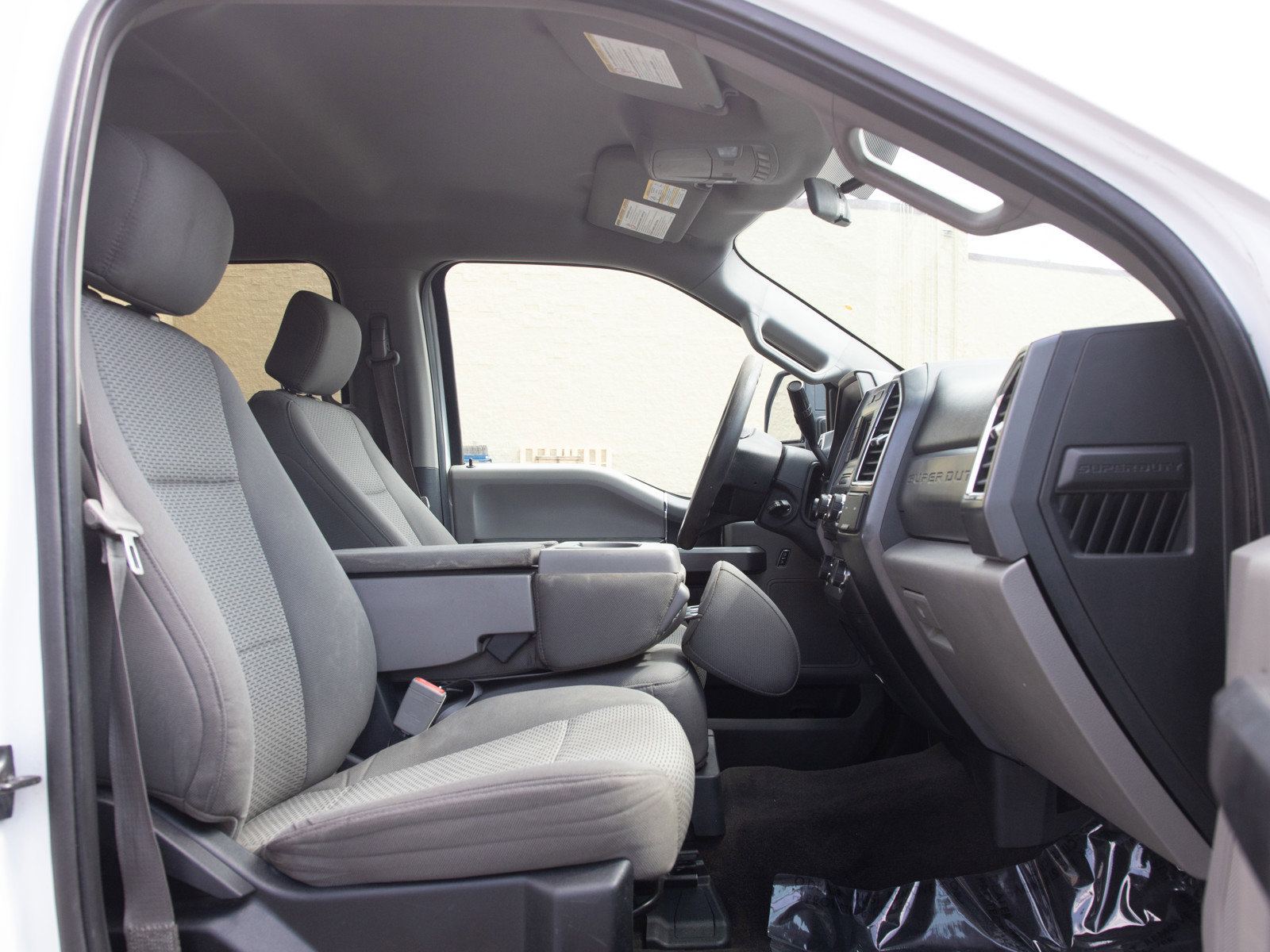 Used 2018 Ford F350 XLT AWD/4WD image 11