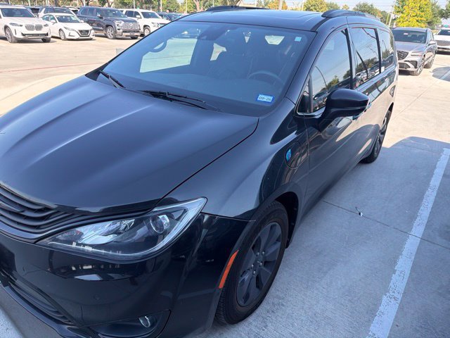 Used 2019 Chrysler Pacifica Limited w/ Advanced Safetytec Group FWD image 1
