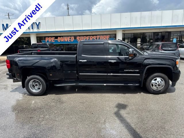 Used 2015 GMC Sierra 3500 Denali w/ Duramax Plus Package AWD/4WD image 2