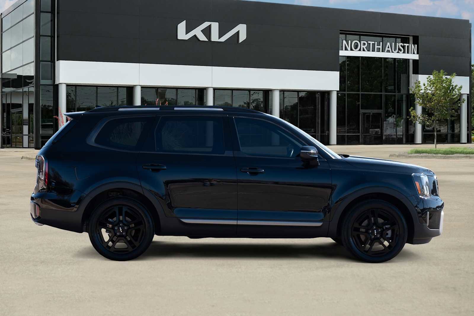 Used 2023 Kia Telluride EX X-Line image 7